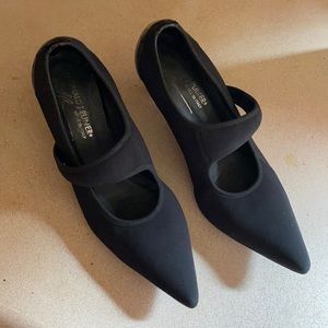 Donald J Pliner Heels
